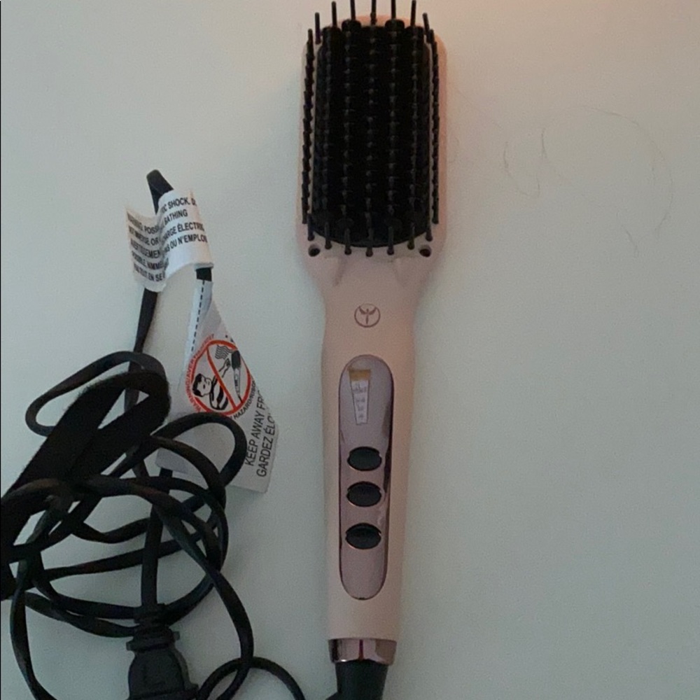 Lange straightening brush